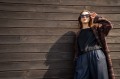 granatowe szerokie spodnie jeans tencel